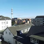 12-42, Strandnah, Im Herzen Westerlands, Balkon, 3 Etage